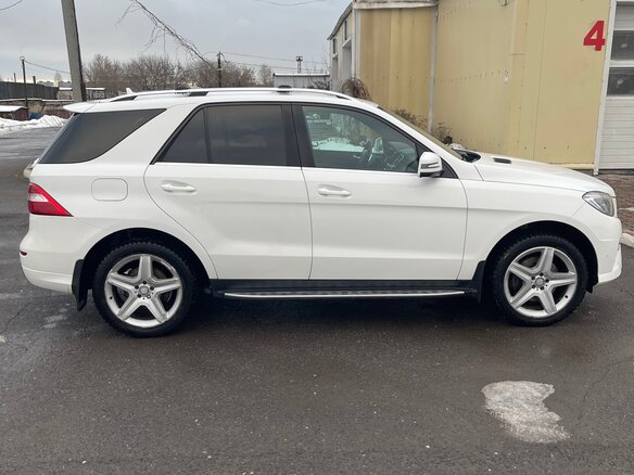 2014 Mercedes-Benz M-Класс 300 III (W166), белый, 2900000 рублей - вид 3