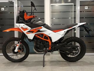 2025 KTM 390 Adventure R, оранжевый, 869900 рублей, вид 4