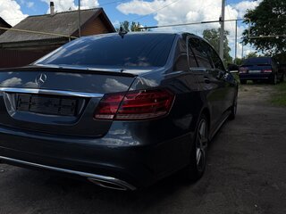 2013 Mercedes-Benz E-Класс 200 IV (W212, S212, C207) Рестайлинг, серый, 2100000 рублей, вид 3
