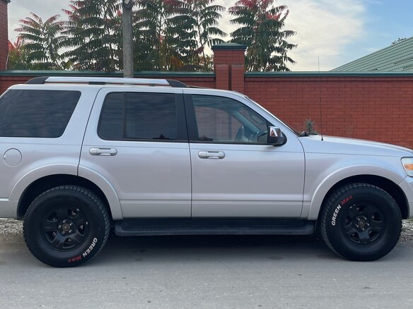 2008 Ford Explorer IV, серебристый, 850000 рублей - вид 12