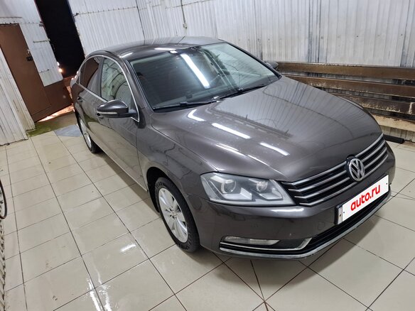 2012 Volkswagen Passat B7, коричневый, 950000 рублей