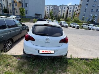 2011 Opel Astra J, белый, 700000 рублей, вид 4