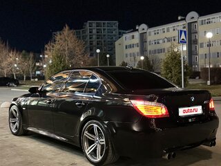 2007 BMW M5 IV (E60/E61), чёрный, 2350000 рублей, вид 4