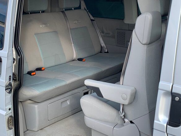 2002 Volkswagen Multivan T4, серебристый, 1350000 рублей - вид 11