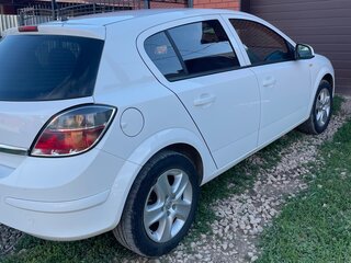 2014 Opel Astra H Рестайлинг, белый, 789000 рублей, вид 3