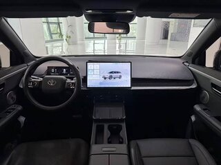 2026 Toyota bZ3X 50 kWh, белый, 2190000 рублей, вид 4