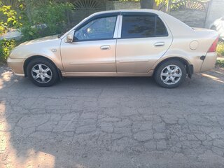 2007 Geely MR, золотистый, 350000 рублей, вид 4