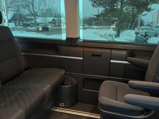 2010 Volkswagen Multivan T5 Рестайлинг, серебристый, 2600000 рублей, вид 3