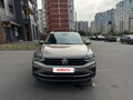 2021 Volkswagen Tiguan II Рестайлинг, коричневый, 2990000 рублей - вид 1