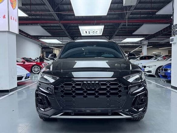 2023 Audi Q5 L 40 TFSI II (FY) Рестайлинг, чёрный, 3726585 рублей - вид 1