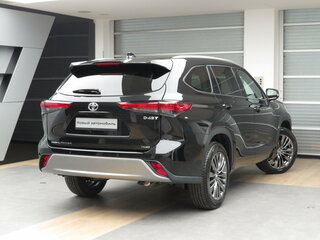 2025 Toyota Highlander IV (XU70), чёрный, 5780000 рублей, вид 2