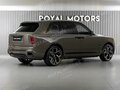 2025 Rolls-Royce Cullinan Black Badge I Рестайлинг (Series II), серый, 61900000 рублей - вид 4