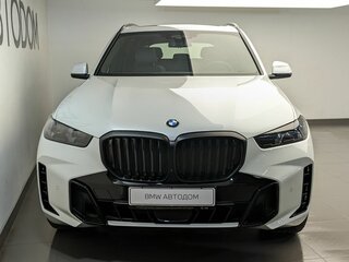 2025 BMW X5 40i IV (G05/G18) Рестайлинг, белый, 14990000 рублей, вид 3
