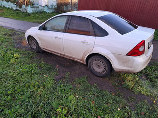 2010 Ford Focus II Рестайлинг, белый, 280000 рублей, вид 4