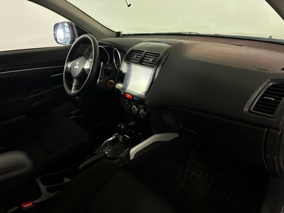 2012 Mitsubishi ASX I, серебристый, 696000 рублей - вид 9