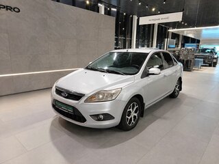 2009 Ford Focus II Рестайлинг, серебристый, 499000 рублей, вид 3