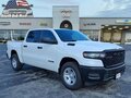 2026 Ram 1500 Crew Cab eTorque V Рестайлинг, белый
