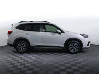 2018 Subaru Forester V, белый, 2496000 рублей, вид 4