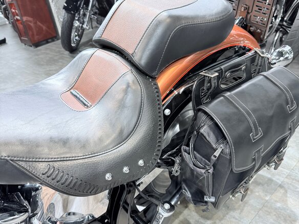 2008 Harley-Davidson Fat Boy, оранжевый, 1099000 рублей - вид 17