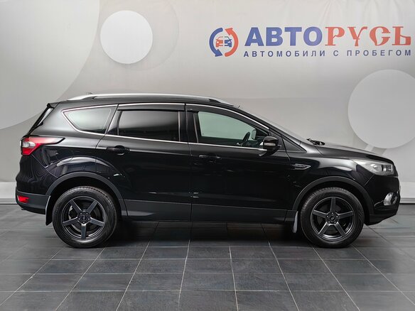 2018 Ford Kuga II Рестайлинг, чёрный - вид 4