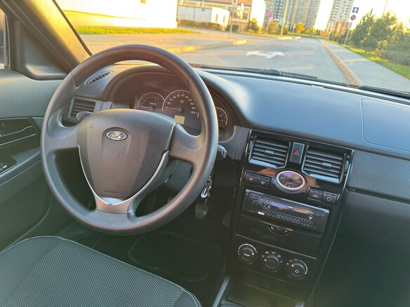 2011 Lada (ВАЗ) Priora I, пурпурный, 380000 рублей - вид 8