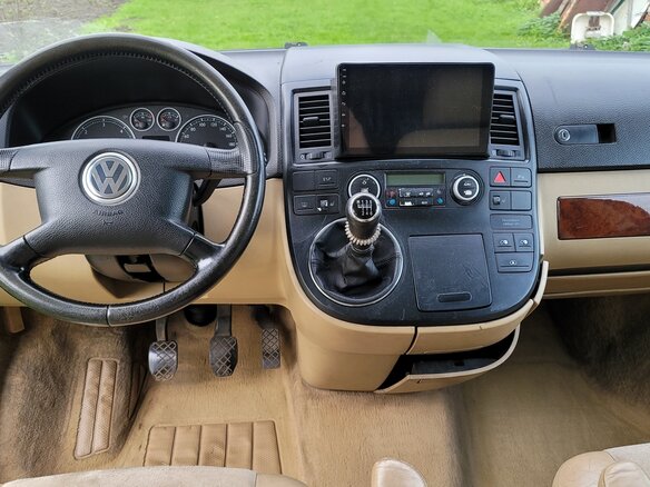 2004 Volkswagen Multivan T5, чёрный, 1500000 рублей - вид 8