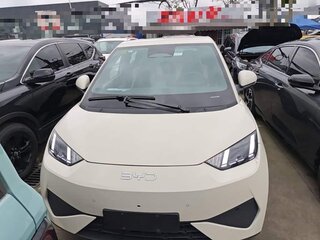 2025 BYD Seagull 38.88 kWh I Рестайлинг, серебристый, 1200000 рублей, вид 2