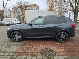 2019 BMW X5 40i IV (G05/G18), серый, 4500000 рублей, вид 4