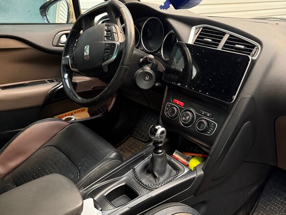 2012 Citroen DS4, коричневый, 650000 рублей - вид 3
