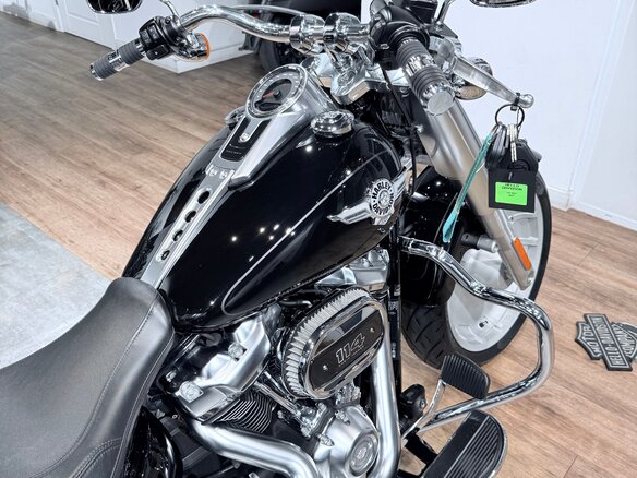 2019 Harley-Davidson Fat Boy, чёрный, 1799000 рублей - вид 14