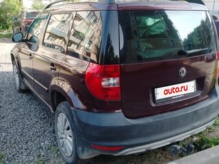 2012 Skoda Yeti I, красный, 470000 рублей, вид 4