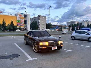 1993 Toyota Crown IX (S140), чёрный, 700000 рублей, вид 2