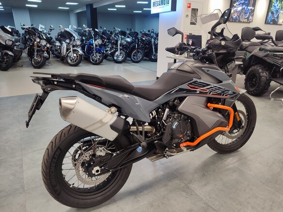 2022 KTM 890 Adventure, серый, 1099000 рублей - вид 5