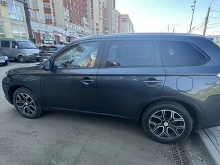 2014 Mitsubishi Outlander III Рестайлинг, серый, 1950000 рублей, вид 5