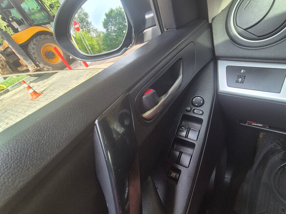 2012 Mazda 3 II (BL) Рестайлинг, чёрный, 850000 рублей - вид 14