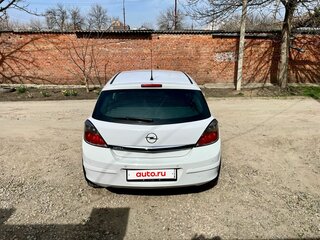 2012 Opel Astra H Рестайлинг, белый, 920000 рублей, вид 5