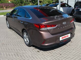 2019 Hyundai Sonata VII (LF) Рестайлинг, золотистый, 1500000 рублей, вид 4