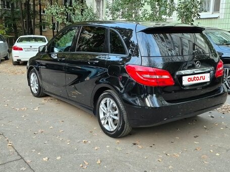 2012 Mercedes-Benz B-Класс 180 II (W246), чёрный, 830000 рублей, вид 4