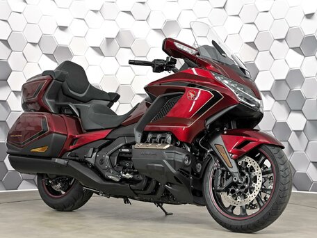 2025 Honda GL 1800 Gold Wing, красный, 3399000 рублей, вид 1