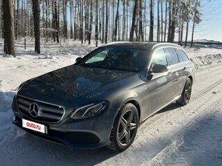 2017 Mercedes-Benz E-Класс 220 d V (W213, S213, C238), серый, 1930000 рублей, вид 1