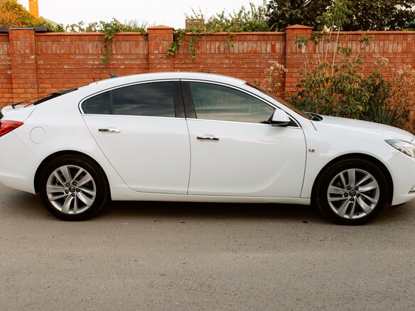 2009 Opel Insignia I, белый, 1100000 рублей - вид 1