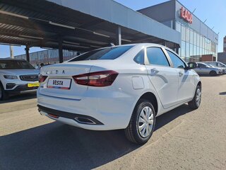2026 Lada (ВАЗ) Vesta I Рестайлинг (NG), белый, 1715900 рублей, вид 5