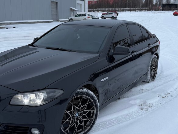 2012 BMW 5 серии 528i VI (F10/F11/F07), чёрный - вид 2