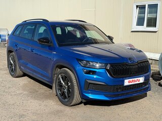 2024 Skoda Kodiaq I Рестайлинг, синий, 4500000 рублей, вид 5