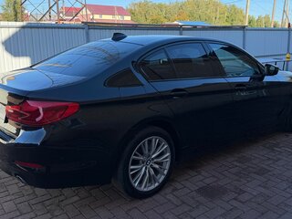 2020 BMW 5 серии 520i VII (G30/G31/G38), чёрный, 3250000 рублей, вид 4