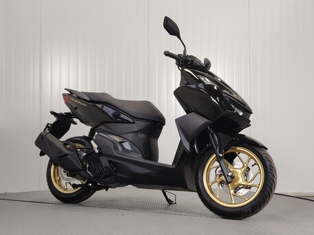 2024 Honda Click, чёрный, 349000 рублей, вид 2