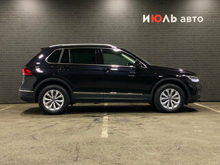 2021 Volkswagen Tiguan II Рестайлинг, чёрный, 2850000 рублей, вид 4