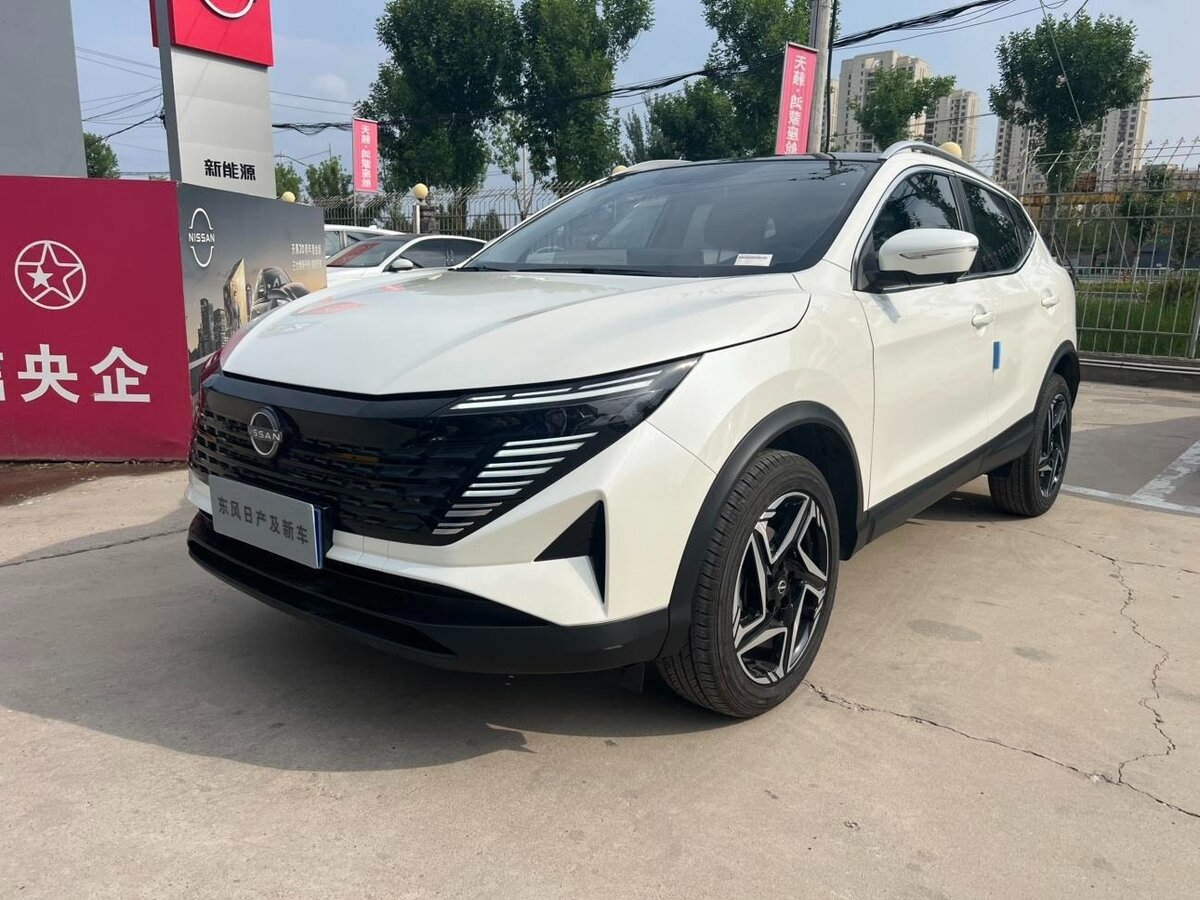 Открыть фотографии: Nissan Qashqai II Рестайлинг 2