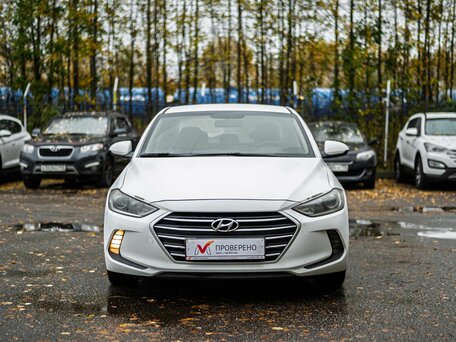 2016 Hyundai Elantra VI (AD), белый, 1020000 рублей, вид 3