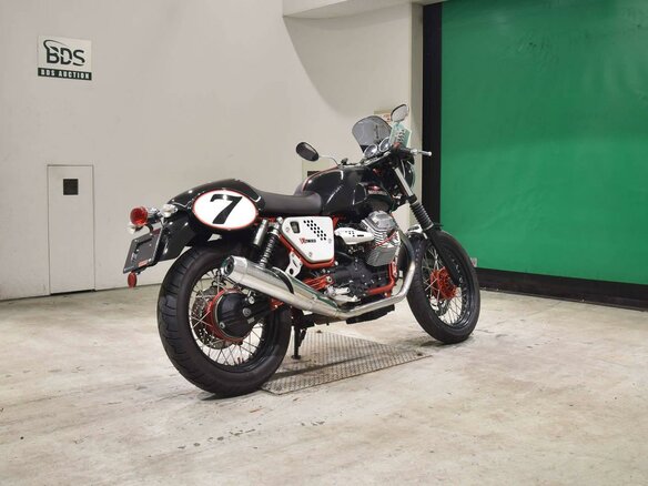 2011 Moto Guzzi V 7, чёрный, 437000 рублей - вид 4